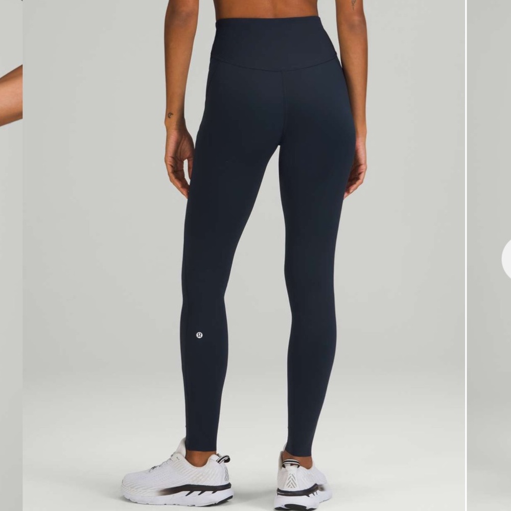 Lululemon Base Pace High-Rise Tight 28" in True Navy